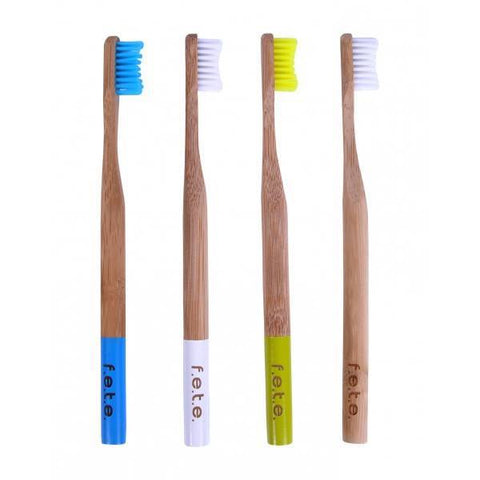 FETE 4 Medium Toothbrushes Family Pack